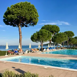 Le Corti Del Vakantiepark Padenghe sul Garda