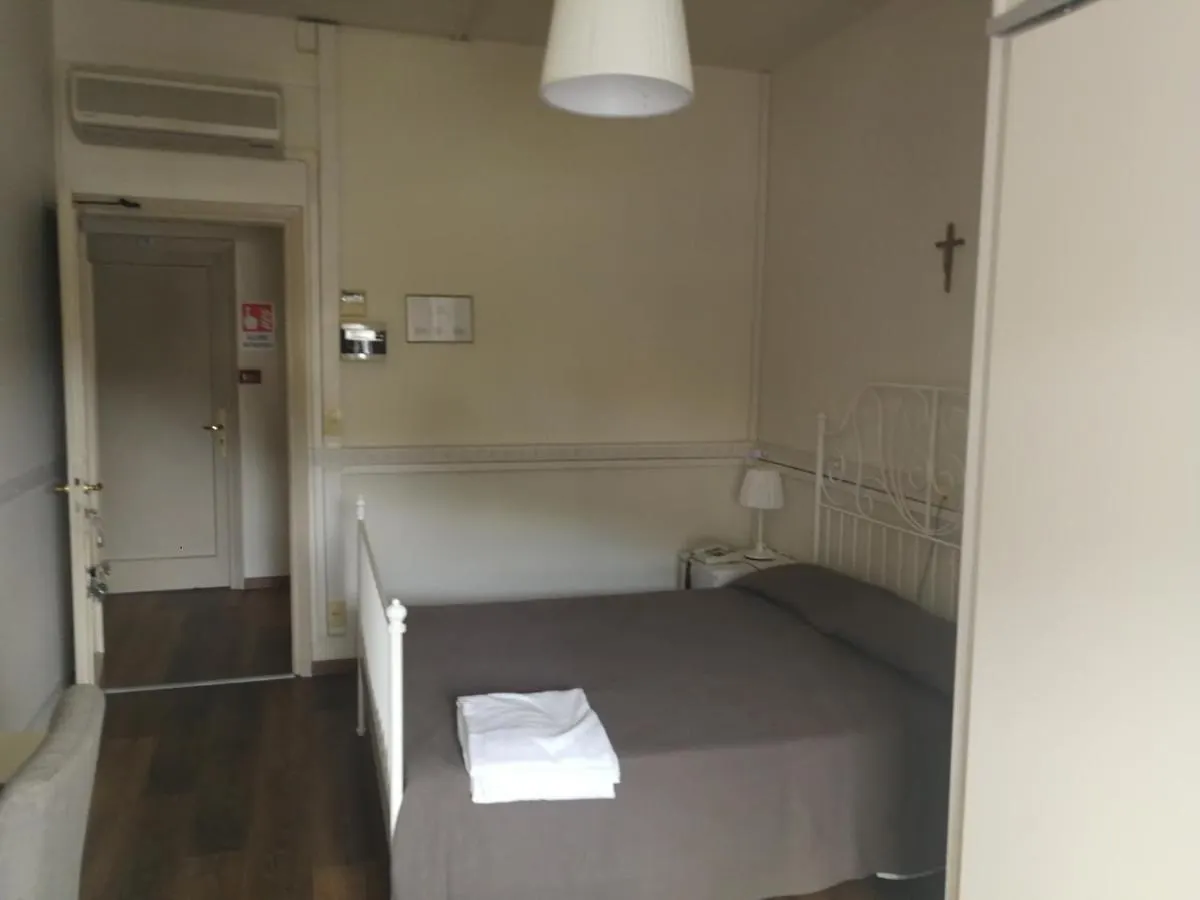 Casa Per Ferie Suore Domenicane Róma